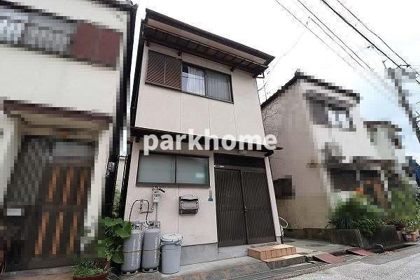 朝倉西町　戸建貸家の外観|きれいな外観です
