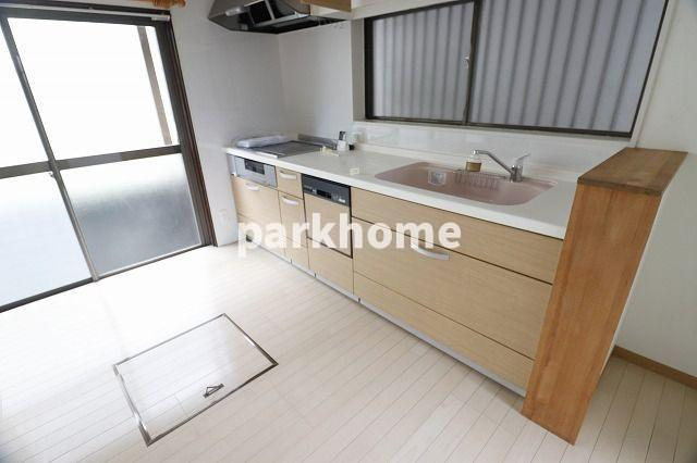 朝倉西町　戸建貸家のキッチン|きれいなキッチンです