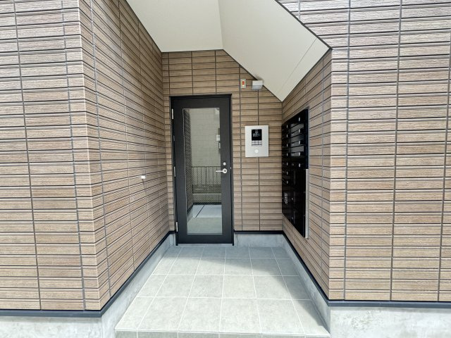 ベルシャンテ新松戸 のエントランス