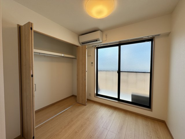 ベルシャンテ新松戸 の洋室