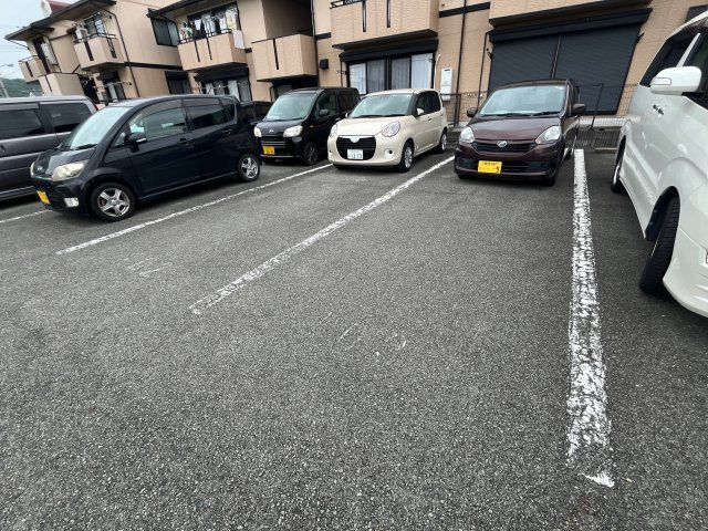 リブラスハイツⅠの駐車場