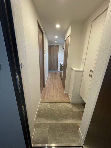 スプランディッド堀江の玄関
