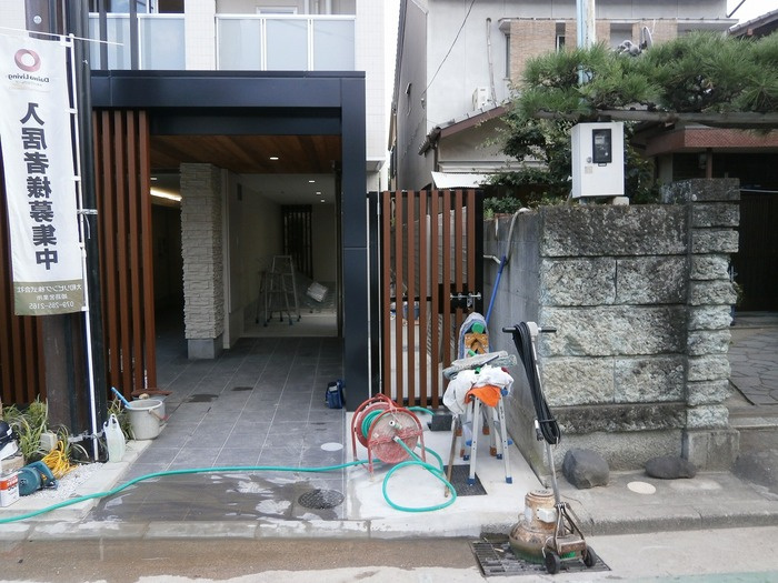 サクシード姫路駅南のエントランス