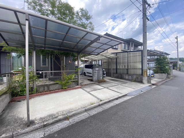 廿日市市津田戸建ての駐車場