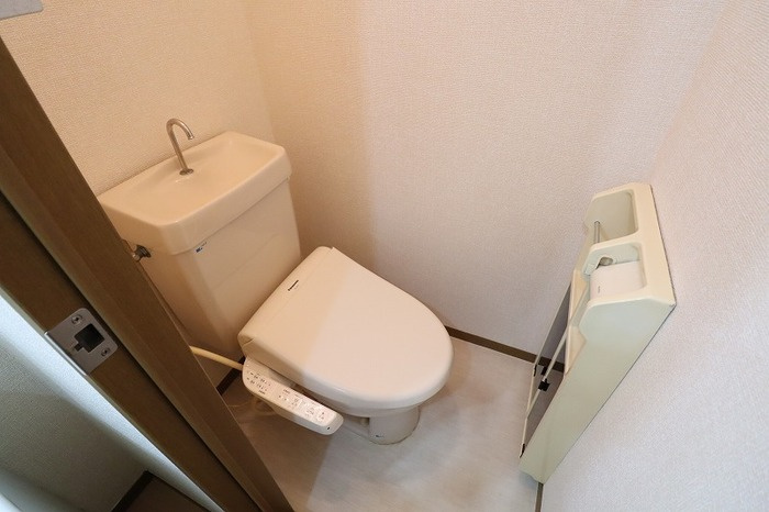 スカイハイツCのトイレ|温水洗浄暖房便座