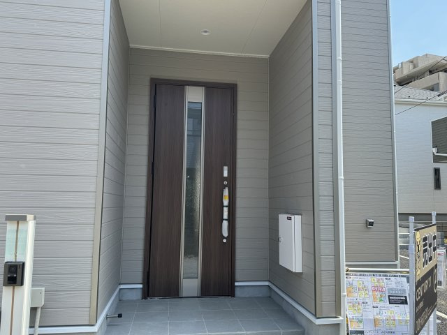 柏市豊四季新築戸建（豊四季第13）のエントランス|エントランス・玄関ポーチ