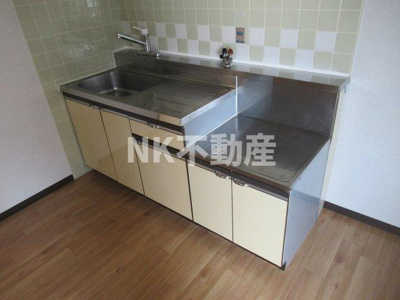 【キッチン】 | ファミール吉村（吉田賃貸） | きれいなキッチンです