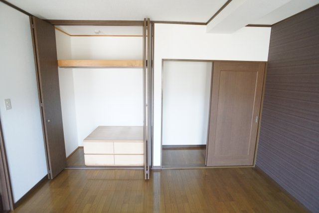 CREA旭町の収納