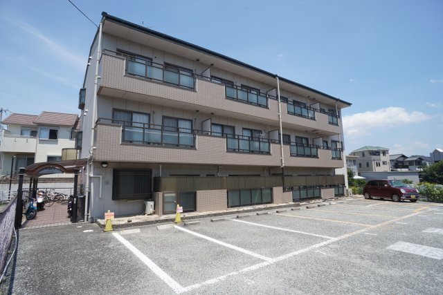 CREA旭町の外観