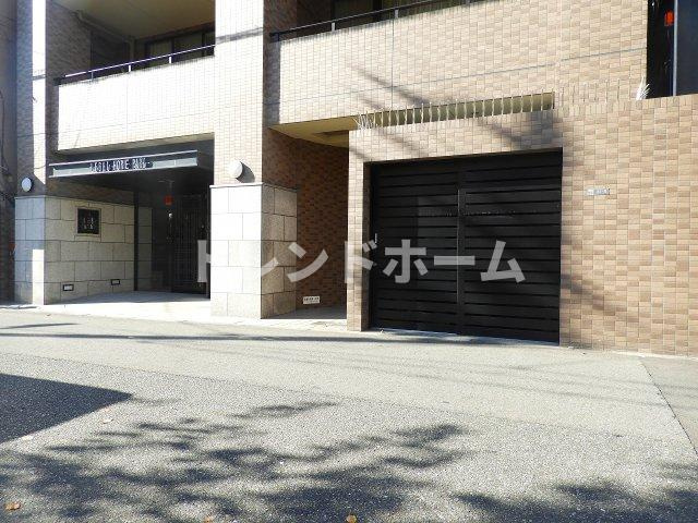 リーガル堀江公園のエントランス|選べる家電プランあり！！