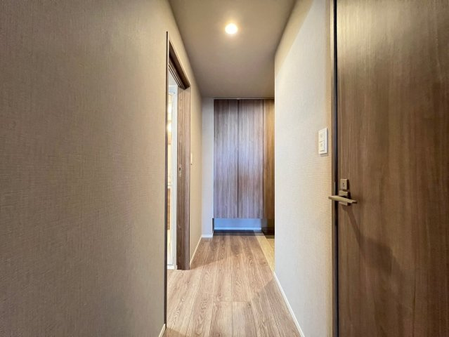 RJRプレシア南堀江の玄関