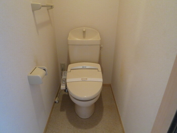 ロイヤルコートのトイレ|トイレ 温水洗浄暖房便座