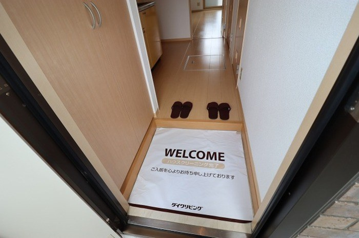 ロイヤルコートの玄関