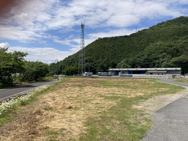 和気郡和気町大中山　インターチェンジに近い事業用地の外観