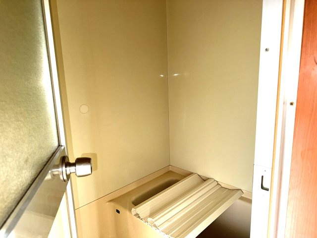 鶴野東４丁目　閑静な住宅街でリノベーションにいかがですか。のその他|お風呂はユニットバスです。