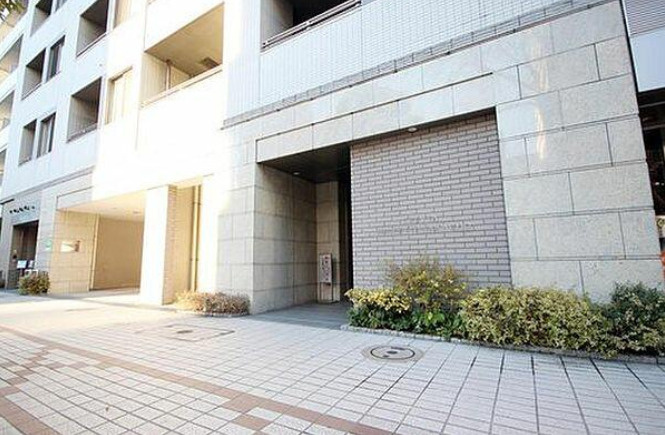 クレヴィア門前仲町のエントランス