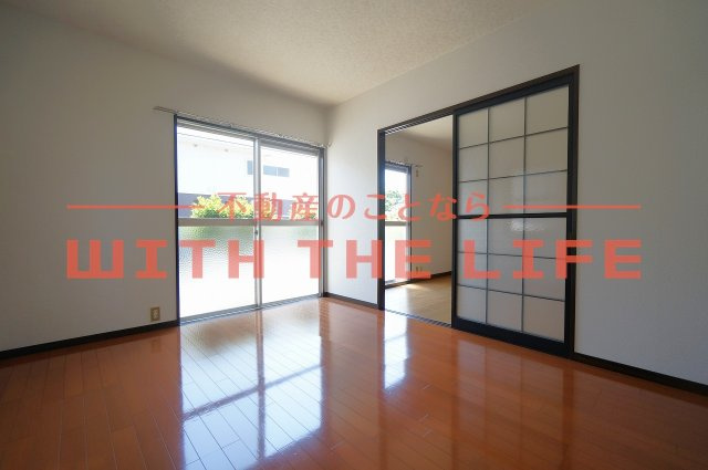 グリフォンガーデン池尻【キャッシュバック対象物件】の洋室|個人の部屋や寝室として使える洋室です