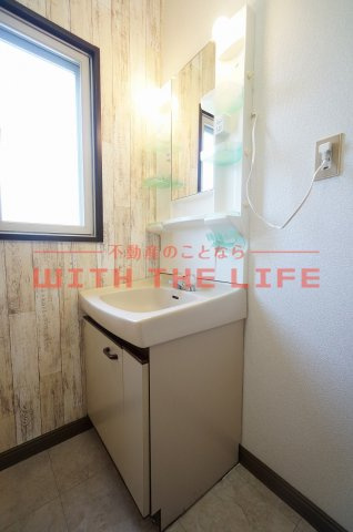 グリフォンガーデン池尻【キャッシュバック対象物件】の独立洗面台|使いやすい独立洗面台です