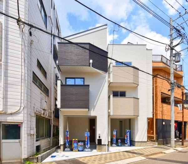 横浜市鶴見区汐入町１丁目の新築一戸建の前面道路含む現地写真|周辺環境も合わせてご案内させて頂きます！
お気軽にお問い合わせ下さい！