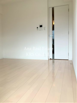 【居間・リビング】 | サムティ西長堀リバーフロント | 6帖の洋室です♪白を基調とした洗練されたお部屋！