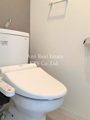 【トイレ】 | サムティ西長堀リバーフロント | 冬場での使用や清潔好きの方にうれしい温水洗浄便座♪