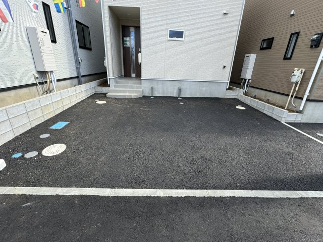 柏市豊四季新築戸建（豊四季第13）の駐車場|7号棟駐車スペース・並列２台駐車可