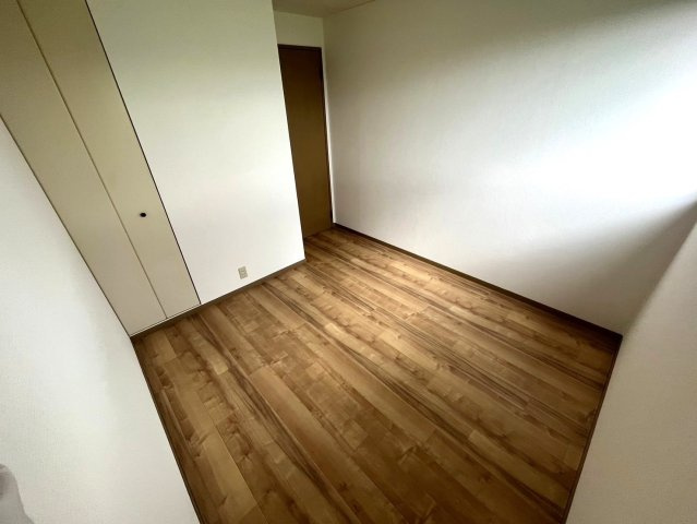 【洋室】 | クレスト羽曳野Ⅱ　B棟