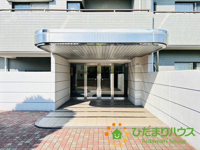 セントラルコート上尾ジョワイユのエントランス