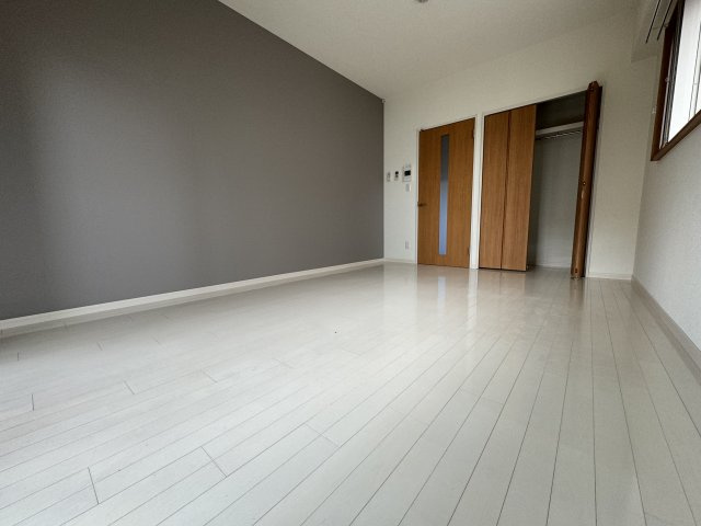 【寝室】八番町ビルディング