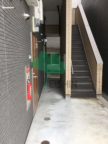 クレオ筥松5番館のエントランス