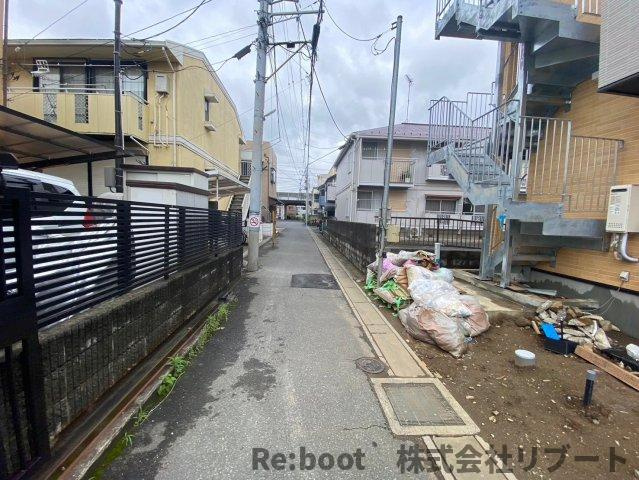 R-SEVENTEENの周辺