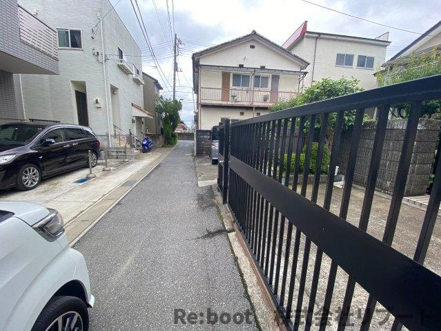 R-SEVENTEENの周辺