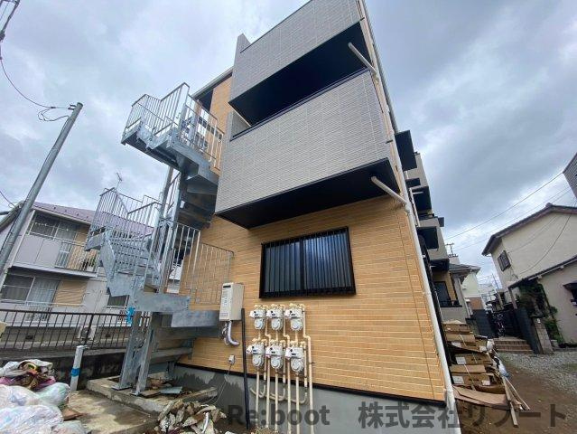 R-SEVENTEENの外観