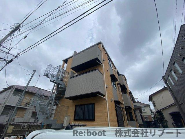 R-SEVENTEENの外観