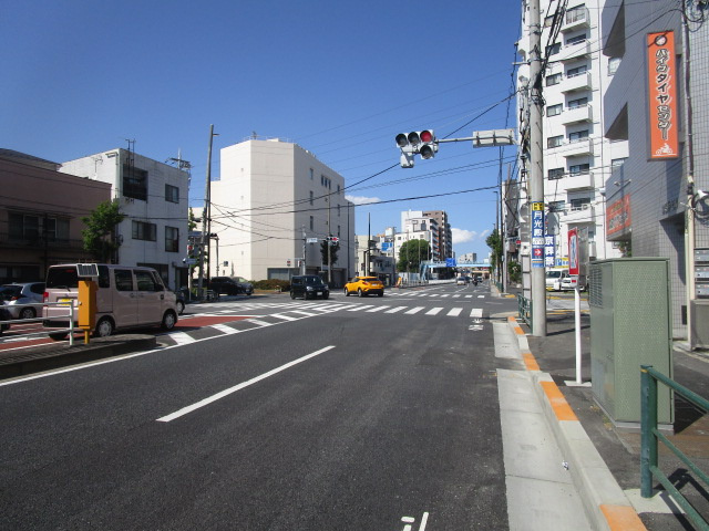 江戸川区西小岩１丁目のビルの周辺