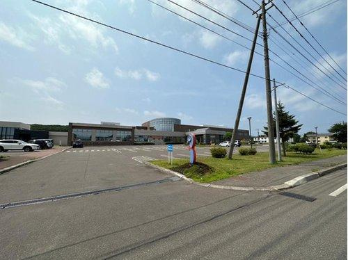 弟子屈町泉3丁目　売土地の前面道路含む現地写真