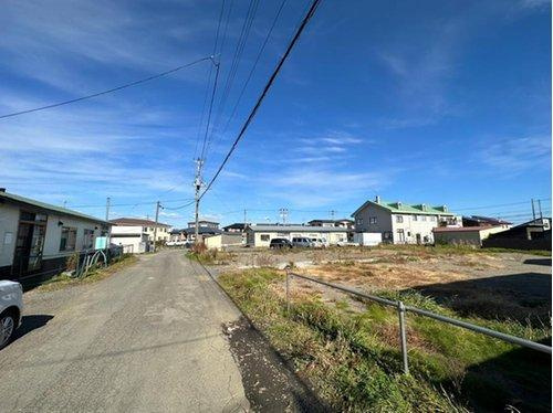 鳥取大通9丁目売土地の前面道路含む現地写真