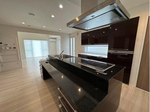 鶴居村字幌呂原野南　中古住宅の玄関