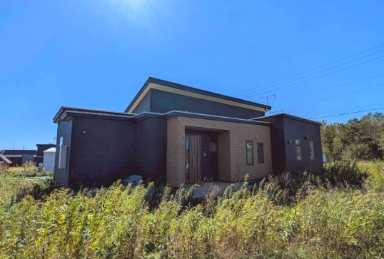 鶴居村字幌呂原野南　中古住宅の外観