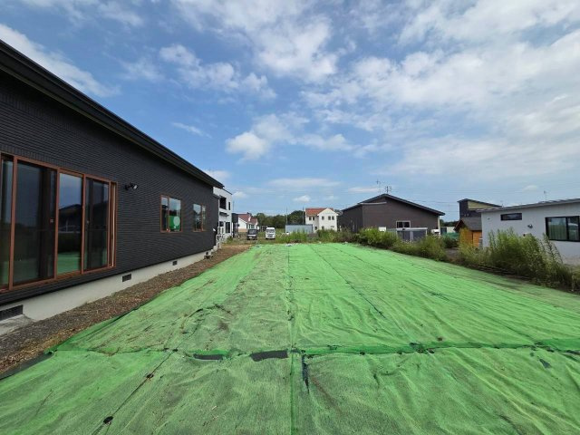 鶴居村字幌呂原野南4線　中古住宅の庭