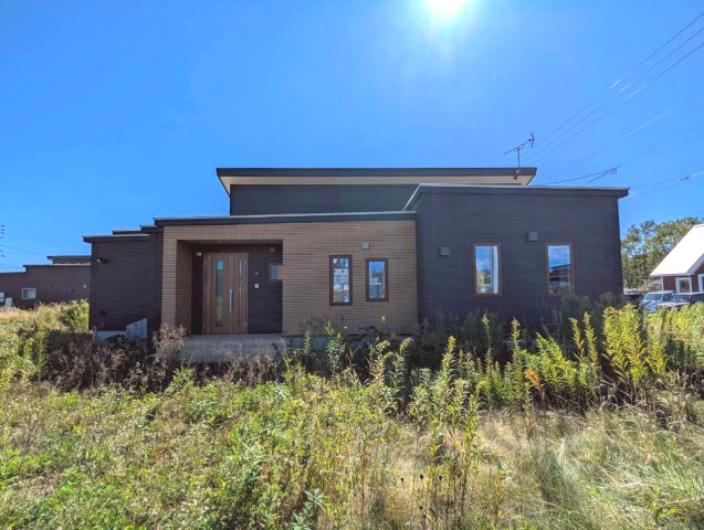 鶴居村字幌呂原野南　中古住宅の外観