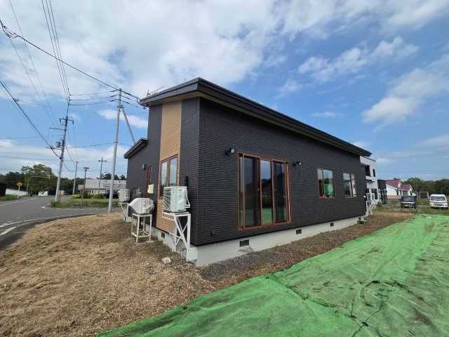 鶴居村字幌呂原野南　中古住宅の外観