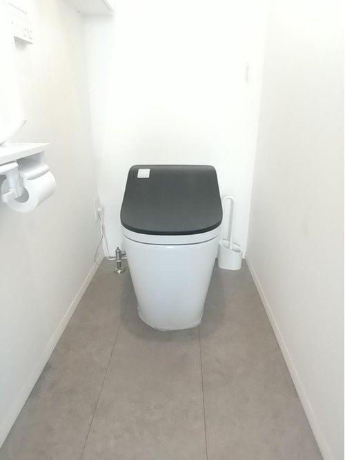 鶴居村字幌呂原野南　中古住宅の洗面所|収納力たっぷりの洗面化粧台