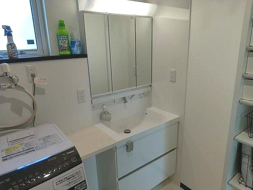 曙4丁目【築浅】中古住宅の独立洗面台