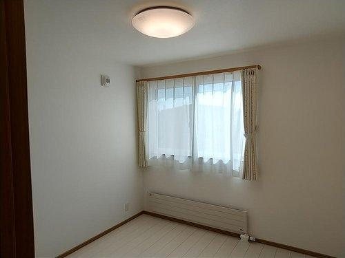 曙4丁目【築浅】中古住宅の洋室