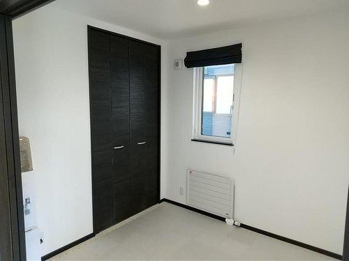 曙4丁目【築浅】中古住宅の洋室