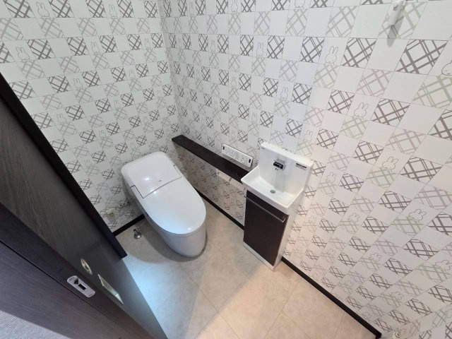 空き家になりました！　曙4丁目7　中古住宅のトイレ