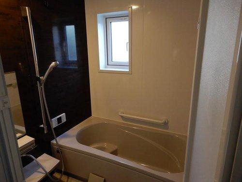 芦野5丁目　中古住宅の浴室