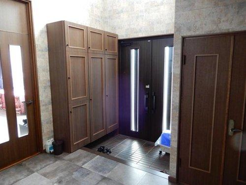 芦野5丁目　中古住宅の玄関