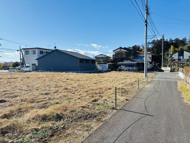 敷地面積63坪　売地　川越市天沼新田の外観|現地（2025年12月）撮影　南道路！約12.2ｍ公道！接道幅が広い為お車の出し入れもラクラクです♪